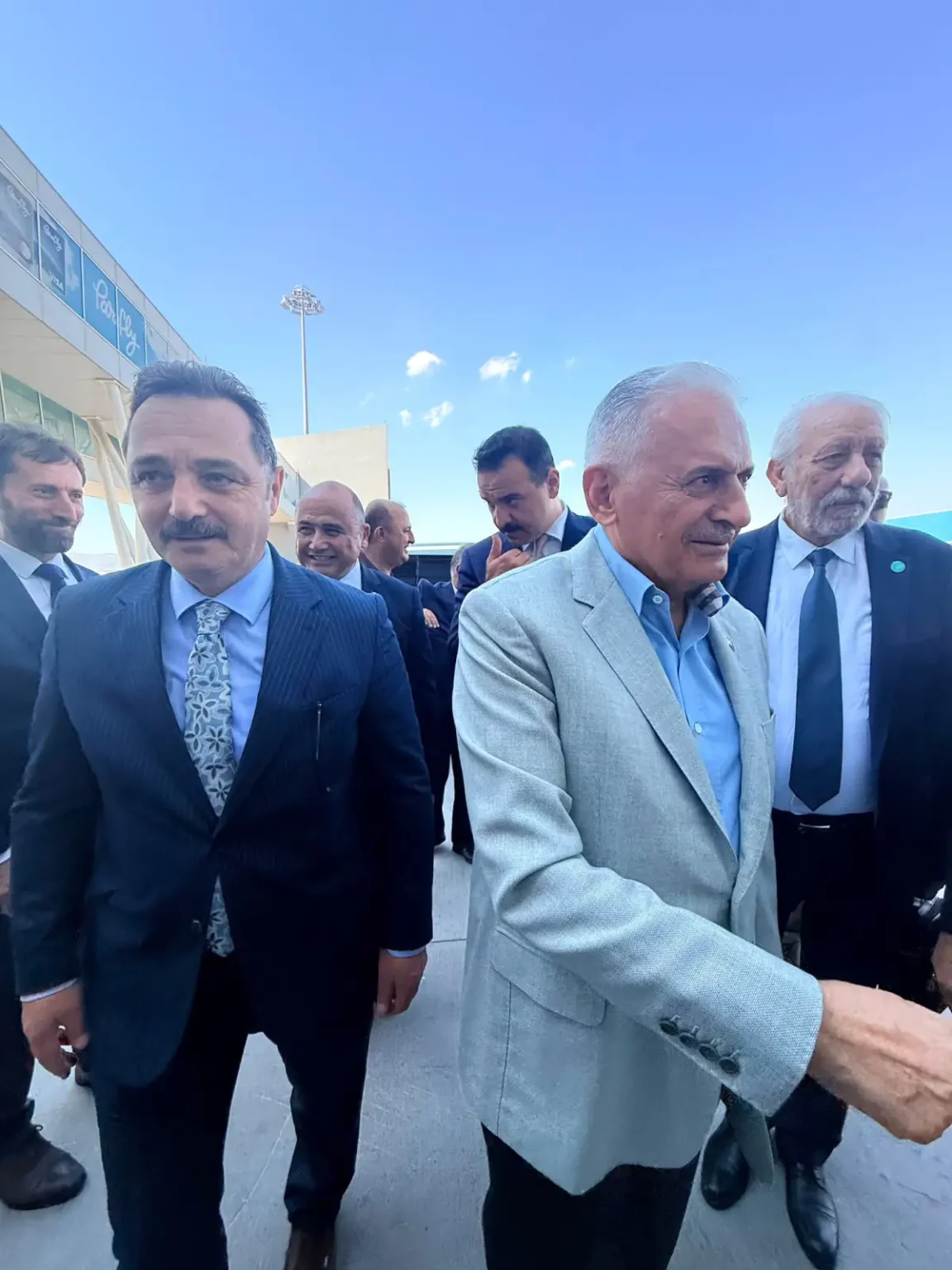 E. Başbakan Binali Yıldırım’ı TİMBİR heyeti karşıladı